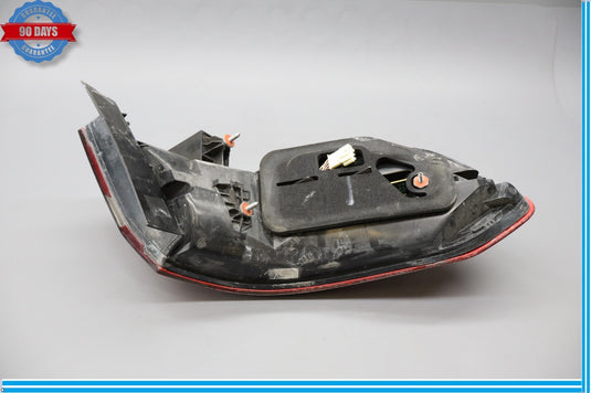 10-13 Mercedes W212 E350 Rear Right Side Outer Tail Brake Light Lamp Oem
