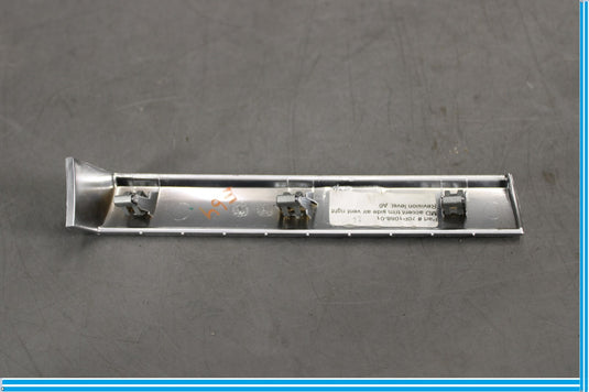 07-13 BMW X5 E70 Front Right Passenger Side Dashboard Air Vent Lower Trim Oem