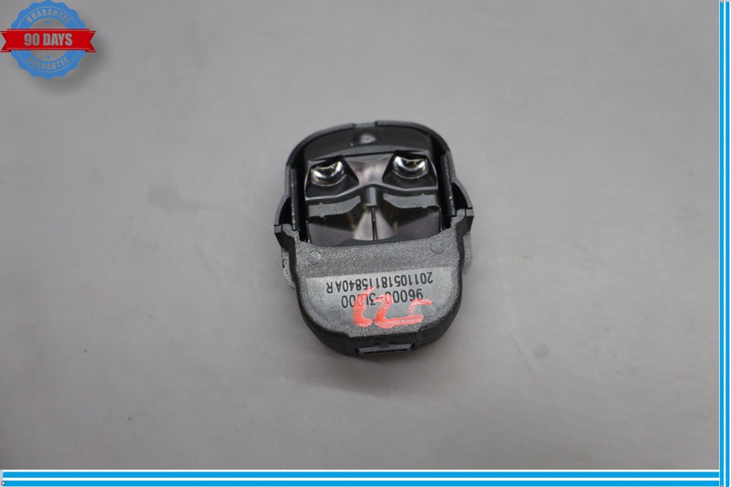 Load image into Gallery viewer, 09-14 Hyundai Equus Genesis Windshield Wiper Rain Sensor 96000-3L000 Oem
