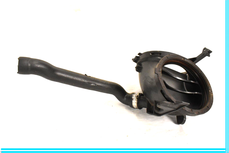 Load image into Gallery viewer, 2008 MERCEDES C350 W204 AIR INTAKE ELBOW DUCT TUBE HOSE 2721400118
