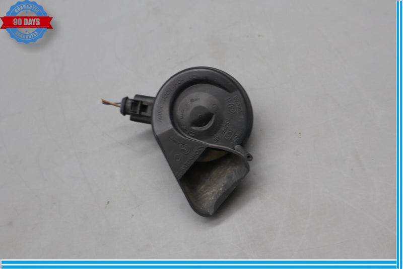 Load image into Gallery viewer, 11-17 Volkswagen VW Touareg Anti Theft Alarm Horn Siren Hight Note Tune Oem

