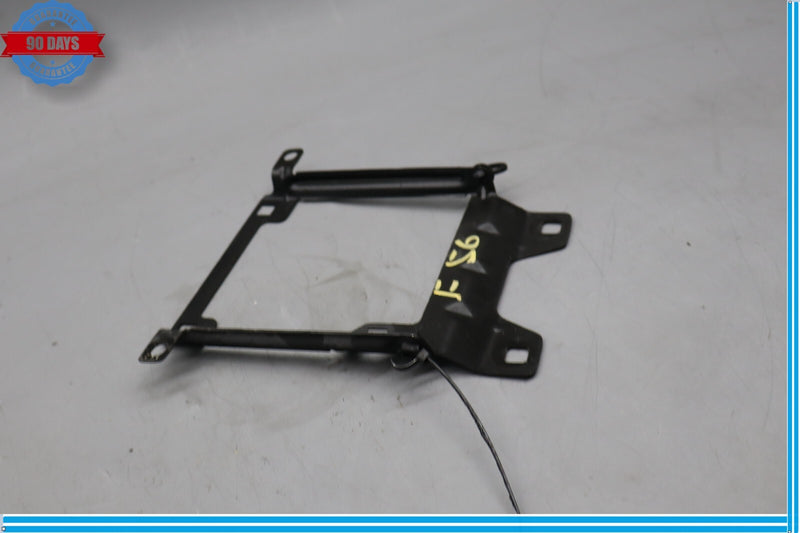 Load image into Gallery viewer, 03-12 Mercedes R230 SL500 Front Center Radiator Core Bracket Lock Carrier Oem
