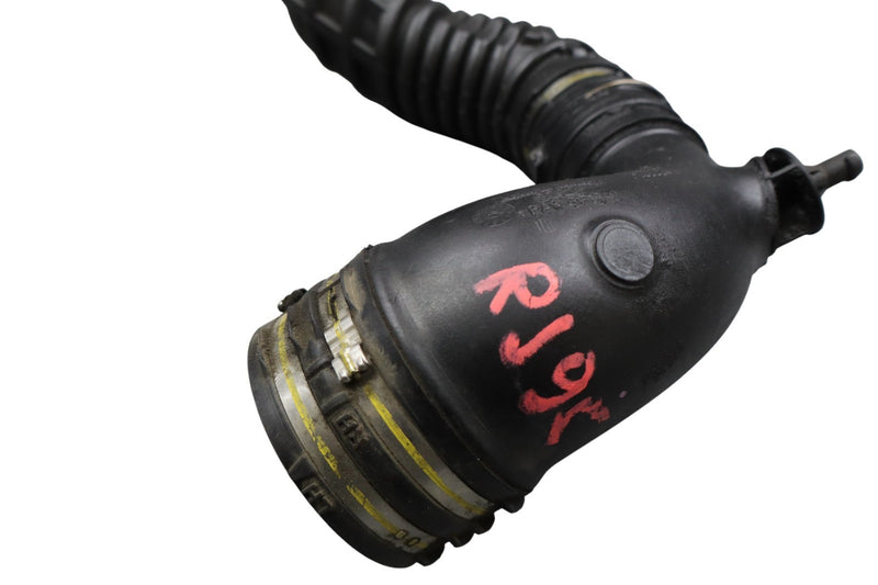 Load image into Gallery viewer, 14-22 Maserati Quattroporte Right Air Intake Duct Pipe Hose w/Air Flow Sensor
