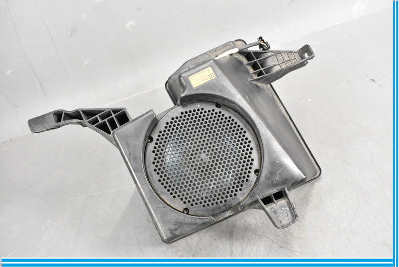 Load image into Gallery viewer, 07-12 Mercedes GL450 GL550 X164 Rear Subwoofer Speaker Harman Kardon Oem
