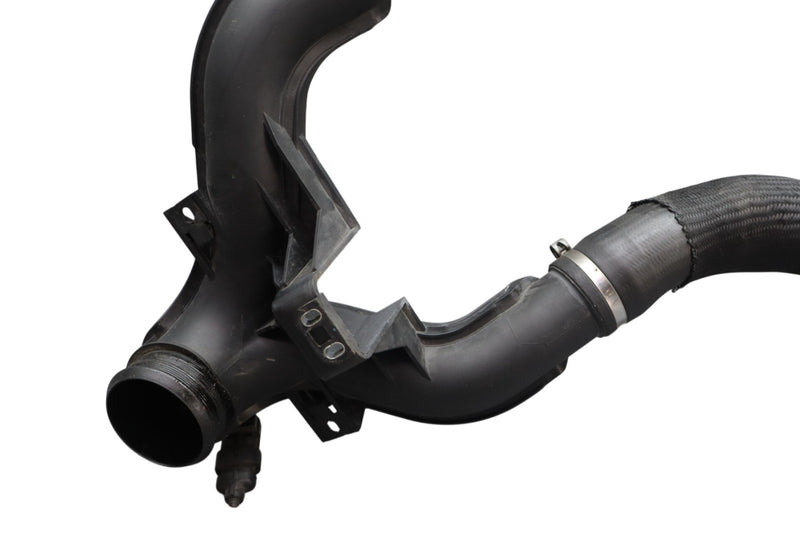 Load image into Gallery viewer, 14-17 Maserati Ghibli Air Inlet Intake Duct Tube Hose Assembly 670003620 Oem
