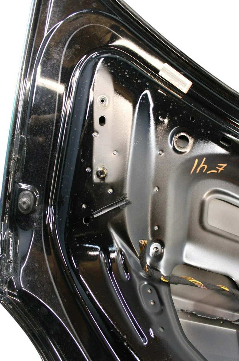 Load image into Gallery viewer, 12-18 Mercedes W218 CLS63 AMG CLS550 CLS400 Rear Trunk Lid Panel Assembly Oem
