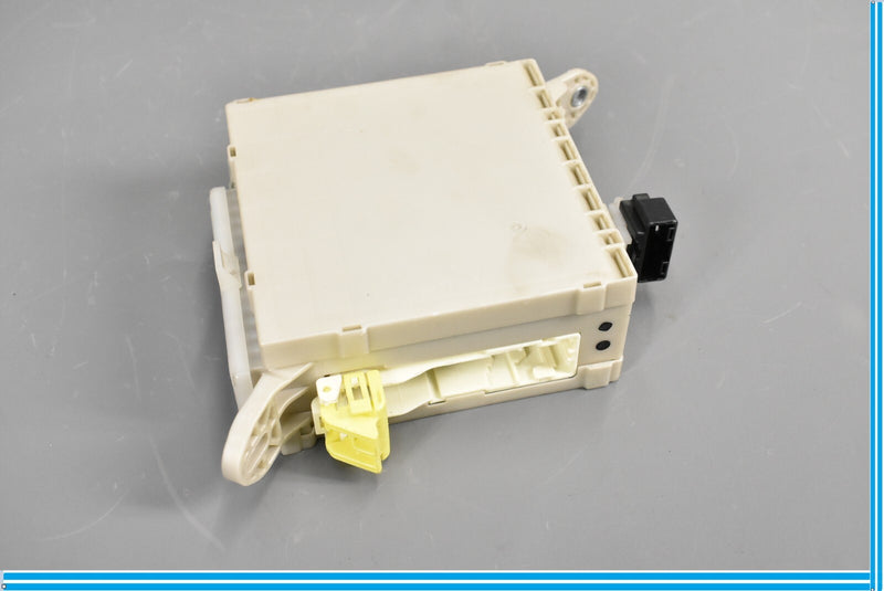 Load image into Gallery viewer, 07-12 Lexus LS460 Trunk Fuse Box Relay Junction Unit 82670-50120 Oem
