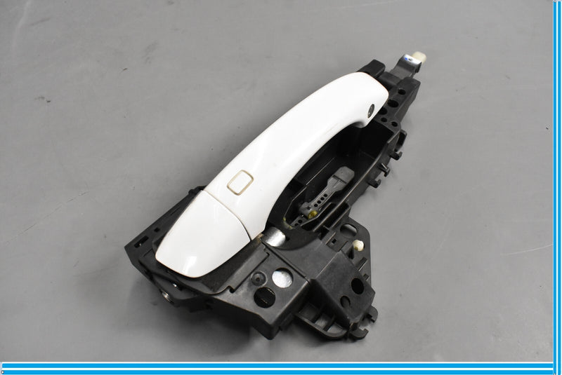 Load image into Gallery viewer, 11-18 Audi A8 Quattro Front Right Driver Side Exterior Door Handle 4H0837886 Oem
