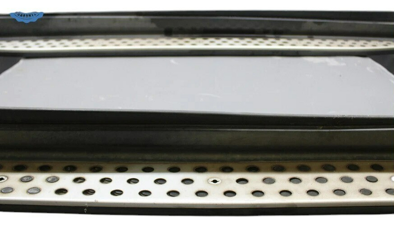 Load image into Gallery viewer, 07-12 Mercedes X164 GL550 GL450 Left &amp; Right Side Running Board Step Panel Oem
