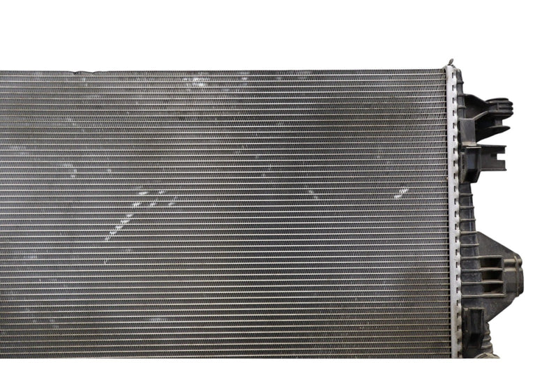 Load image into Gallery viewer, 11-17 Volkswagen VW Touareg Engine Water Cooling Radiator 95810613210 OEM
