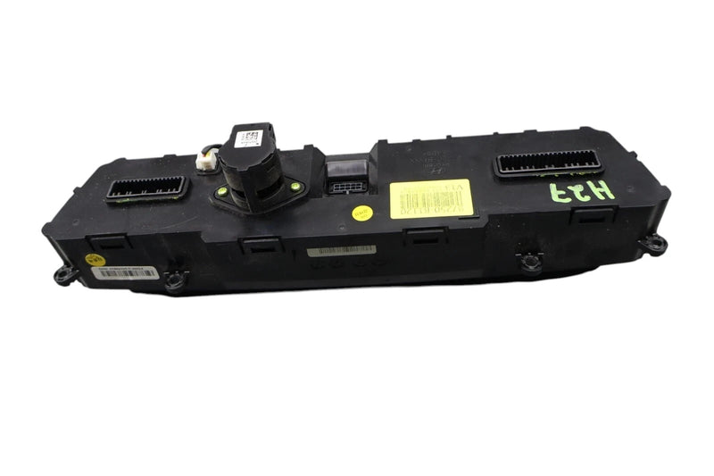 Load image into Gallery viewer, 15-17 Hyundai Genesis HVAC AC Heat Temperature Climate Manual Control Unit Oem
