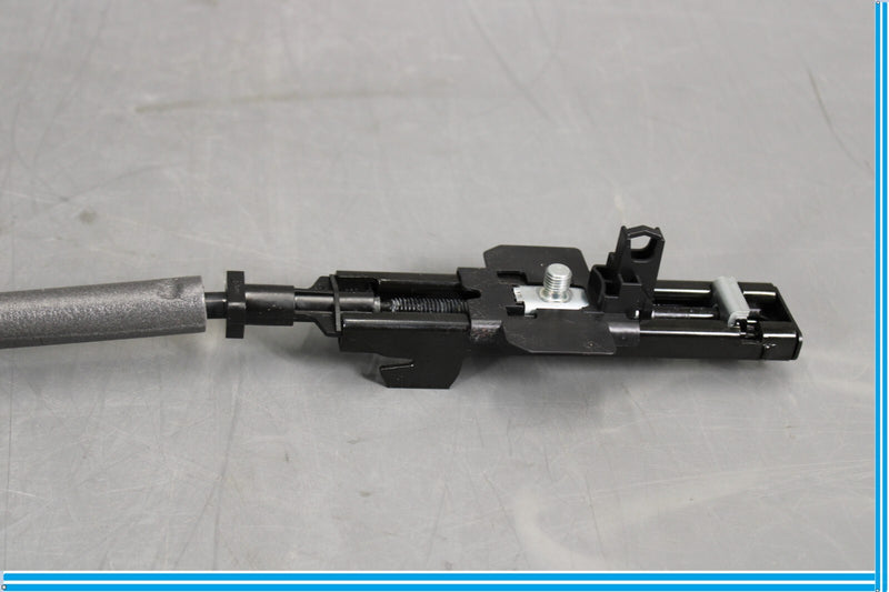 Load image into Gallery viewer, 11-18 Audi A8 Front Right Passenger Side Seat Belt Height Adjuster Motor Oem
