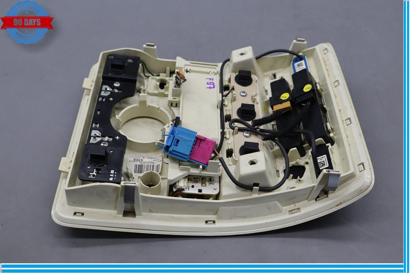 Load image into Gallery viewer, 11-14 Volkswagen VW Touareg Front Overhead Central Console Dome Light Oem
