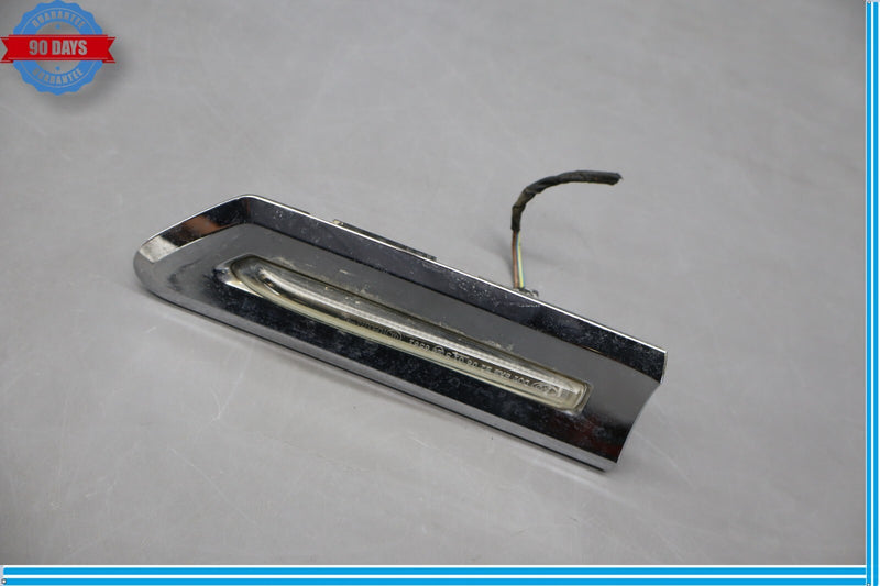 Load image into Gallery viewer, 09-12 BMW 750i F01 F02 Front Right Fender Turn Indicator Signal Light Lamp Oem
