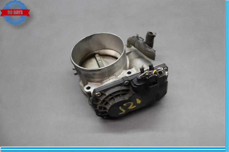 Load image into Gallery viewer, 14-16 Hyundai Genesis Engine Air Inlet Intake Throttle Body 35100-3CAC0 Oem
