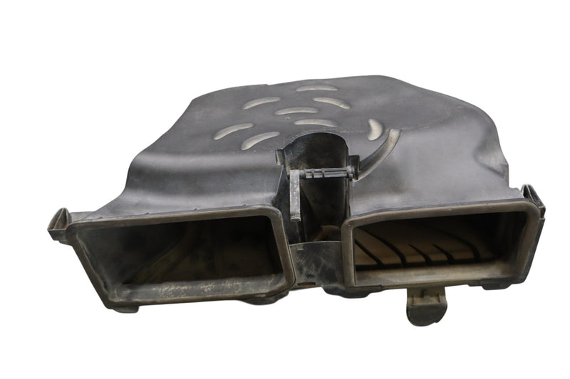 Load image into Gallery viewer, 10-16 Mercedes W212 E350 E550 Air Intake Cleaner Filter Housing Box Oem

