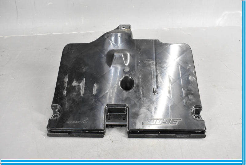 Load image into Gallery viewer, 03-12 Maserati Quattroporte Sub Box and Woofer Speaker Audio Bose Oem
