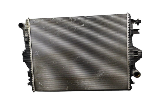 11-17 Volkswagen VW Touareg Engine Water Cooling Radiator 95810613210 Oem