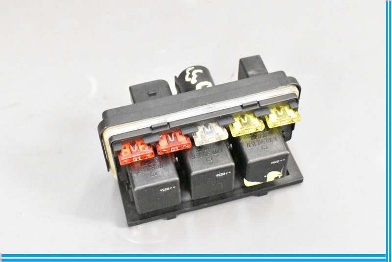 Load image into Gallery viewer, 00-06 Mercedes S500 CL500 CL55 AMG W215 W220 Front Relay Fuse Box 2205450301 Oem
