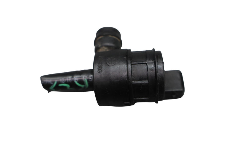 Load image into Gallery viewer, 09-15 BMW 750i 750Li xDrive Front Engine Fuel Tank Vent Valve 7619297 Oem
