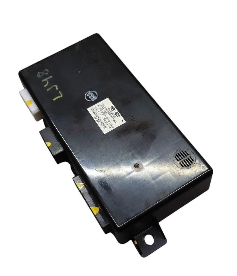 Load image into Gallery viewer, 11-13 Hyundai Equus Front Left Memory Power Seat Control Module 95450-3N520 Oem
