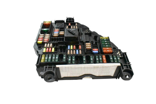 10-15 BMW 528i 535i 550i 750i Rear Trunk Power Distribution Fuse 61149252813 Oem