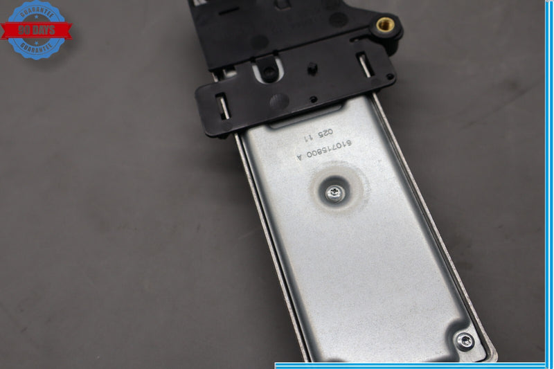 Load image into Gallery viewer, 09-15 BMW 750Li xDrive Front Right Passenger Side Seat Belt Control Module Oem

