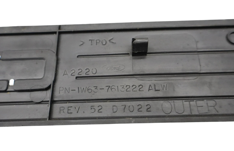 Load image into Gallery viewer, 02-05 Ford Thunderbird Right Side Lower Door Well Seal Scuff Step Plate Trim Oem
