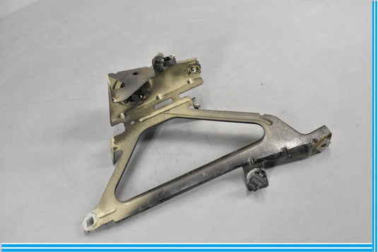 09-15 BMW 750i 750Li Front Right Passenger Side Fender Support Mount Bracket Oem