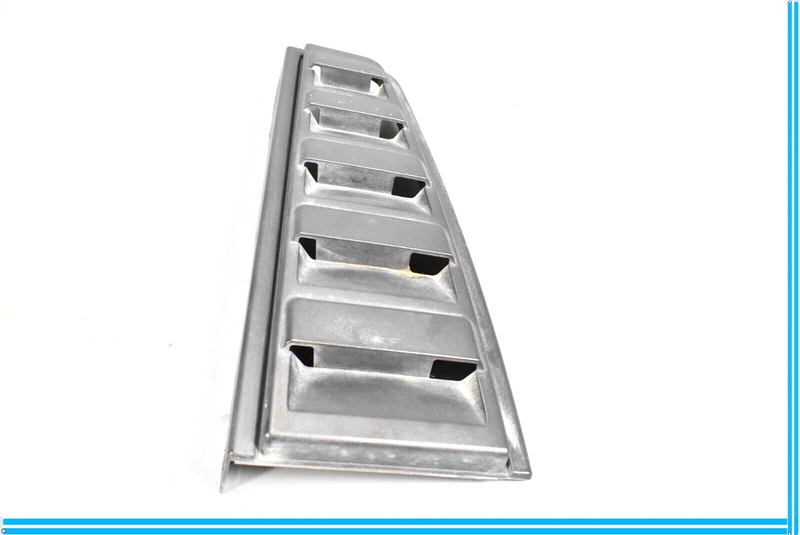 Load image into Gallery viewer, 03-07 HUMMER H2 Rear Right Upper Tail Light Lamp Vent Cover Guard Trim Oem
