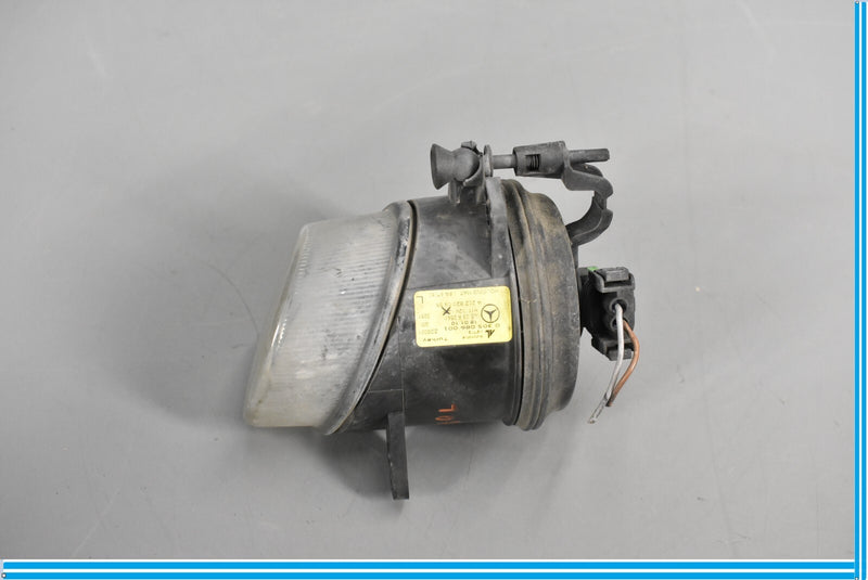 Load image into Gallery viewer, 10-13 Mercedes E350 E550 Front Left Side Bumper Fog Light Lamp A2128200956 Oem
