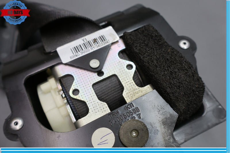 Load image into Gallery viewer, 11-13 Hyundai Equus SIG Rear Center Seat Belt Retractor w/ Latch End Buckle Oem

