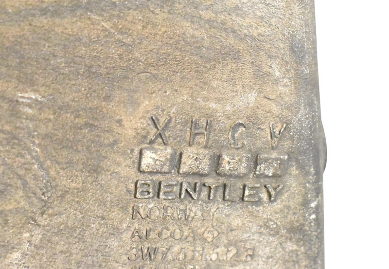 Load image into Gallery viewer, 07-10 Bentley Continental GTC Rear Right Side Lower Control Arm 3W7511512 Oem
