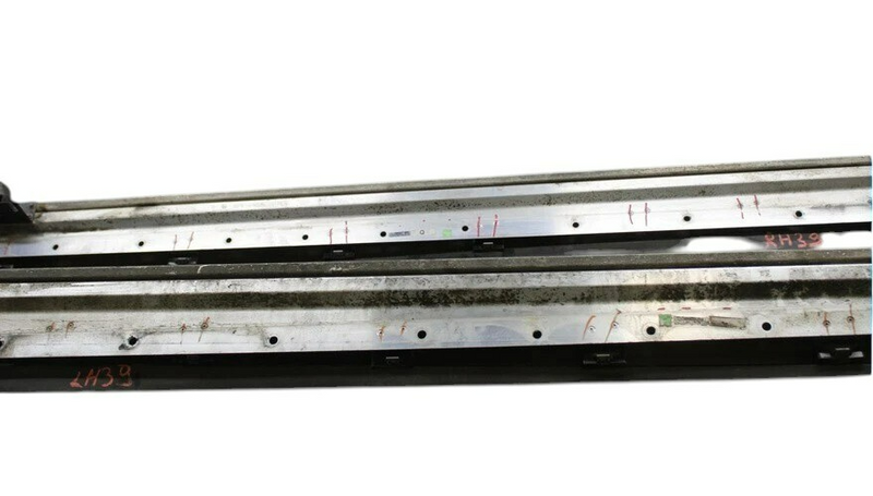 Load image into Gallery viewer, 07-12 Mercedes X164 GL550 GL450 Left &amp; Right Side Running Board Step Panel Oem
