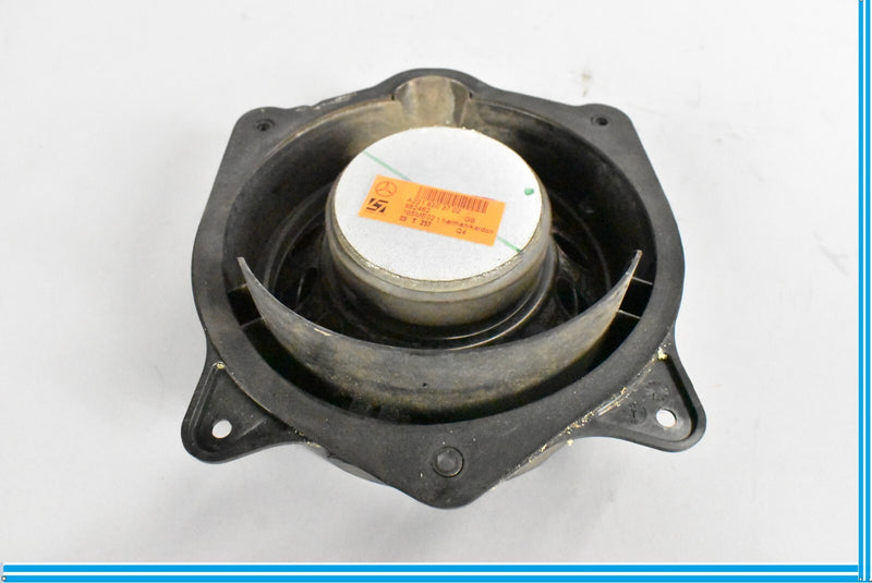 Load image into Gallery viewer, 07-13 Mercedes S550 S600 W221 Rear Right Door Audio Speaker 2218203702 Oem
