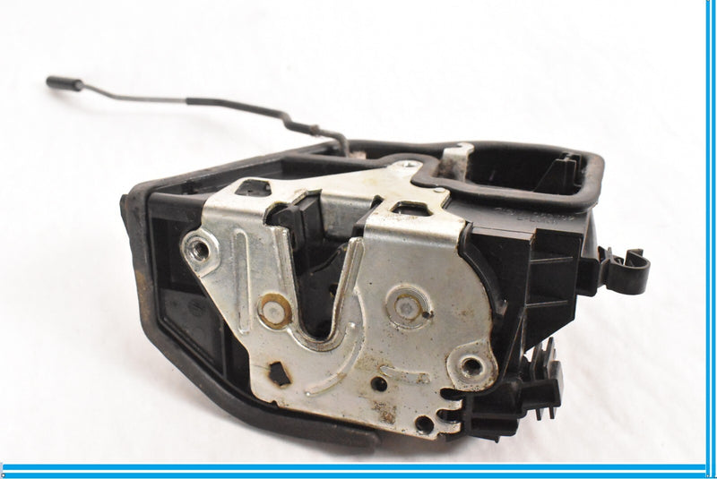 Load image into Gallery viewer, 2007-2013 E70 BMW X5 FRONT DRIVER LEFT DOOR LOCK ACTUATOR LATCH

