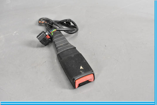 11-18 Volkswagen VW Touareg Front Right Passenger Seat Belt Buckle Receiver Oem