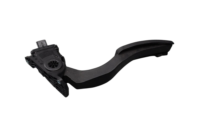 Load image into Gallery viewer, 14-17 Maserati Ghibli Gas Accelerator Acceleration Brake Pedal 04861716AD Oem
