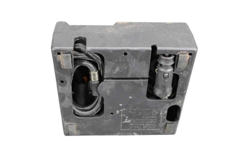 Load image into Gallery viewer, 2008 Mercedes SL550 R230 SL500 Tire Air Compressor Pump 0005831202 Oem
