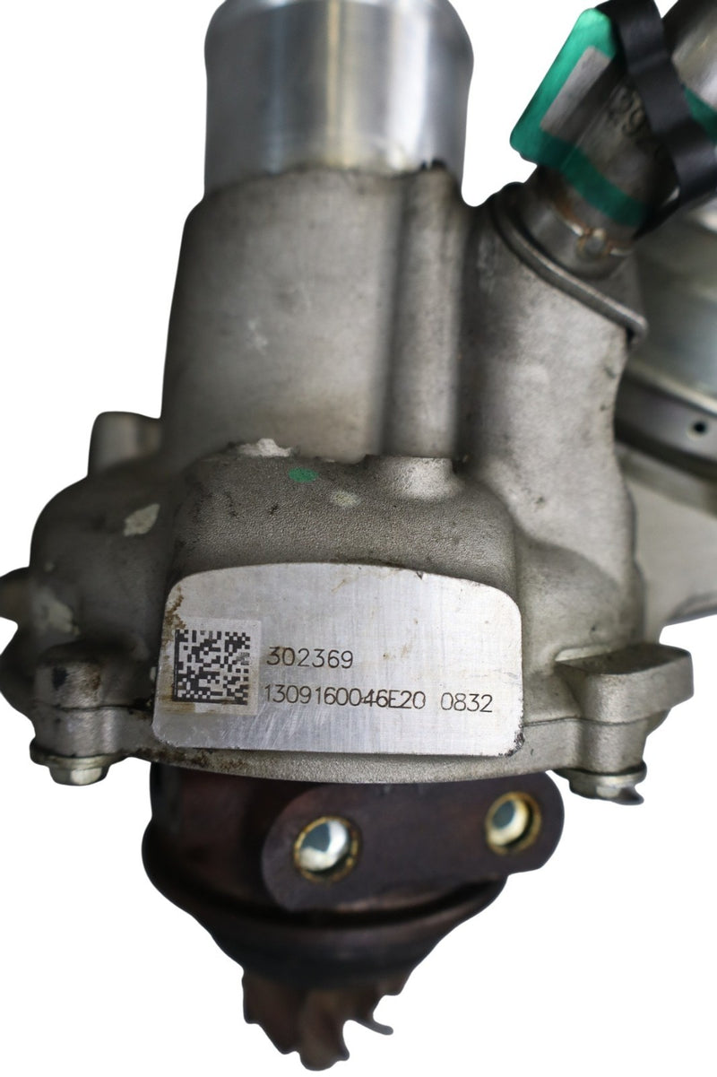 Load image into Gallery viewer, 14-24 Maserati Quattroporte Ghibli M157 Right Side Turbocharger Manifold Oem
