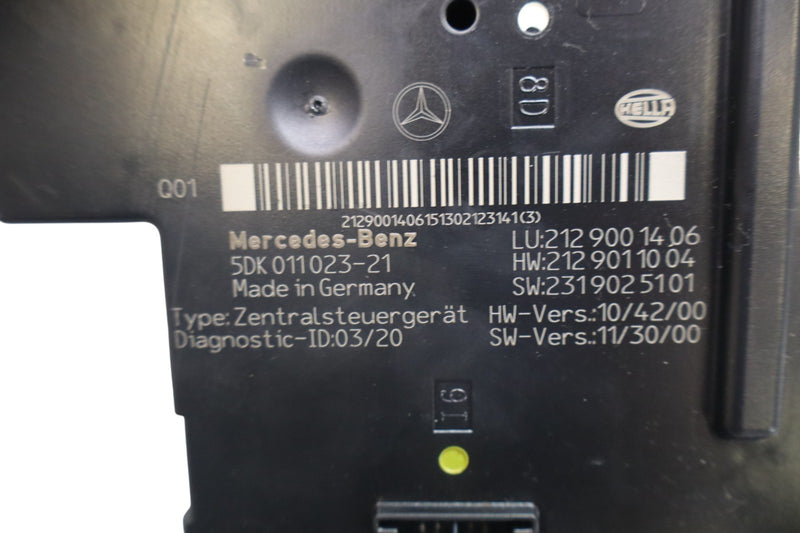 Load image into Gallery viewer, 10-18 Mercedes W212 E400 E550 Rear Relay Fuse Box SAM Module 2129001406 Oem
