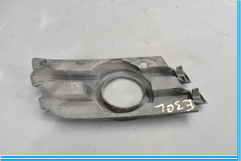 Load image into Gallery viewer, 07-09 Mercedes X164 GL450 Left Base Front Bumper Cover Grille Grill Mesh Oem
