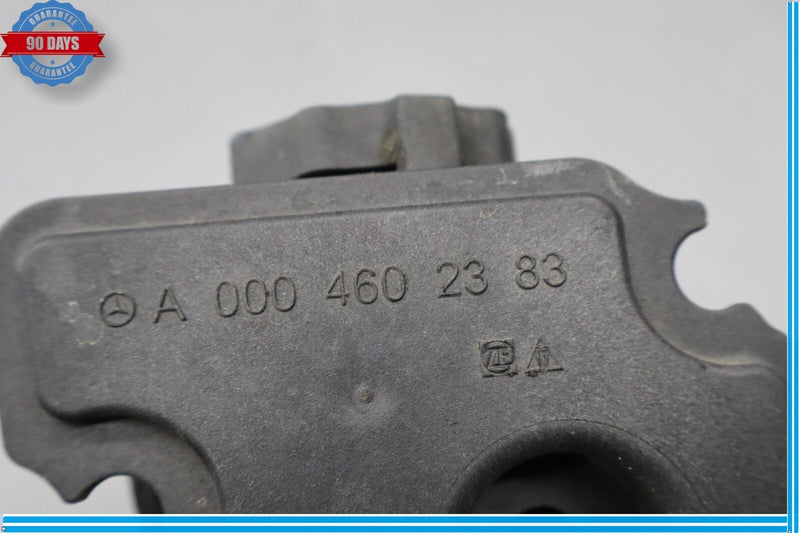 Load image into Gallery viewer, 10-11 Mercedes E350 E550 Power Steering Fluid Reservoir Bottle A0004602383 Oem
