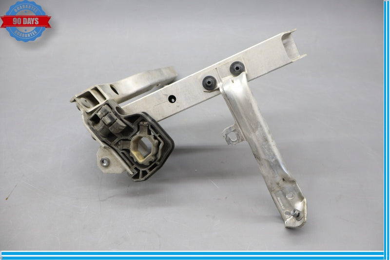 Load image into Gallery viewer, 09-15 BMW 750i 740i Front Bumper Right Radiator Support Bar Bracket Oem
