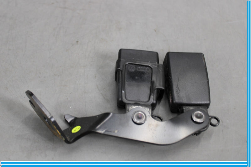 Load image into Gallery viewer, 11-18 Audi A8 Quattro Rear Center Double Seat Belt Buckle Receiver Oem
