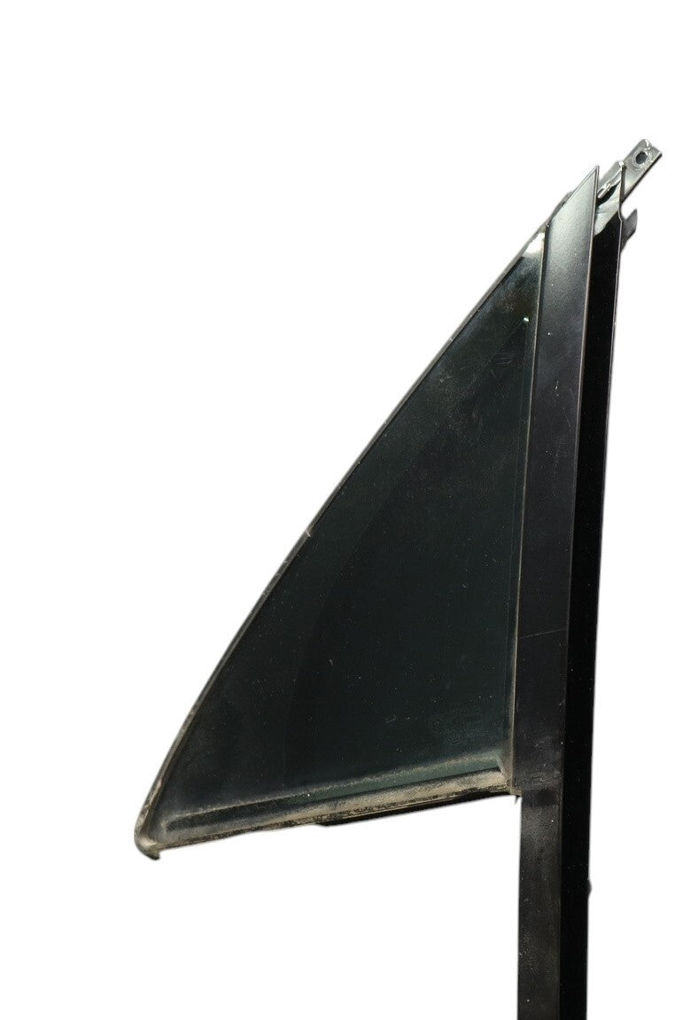 Load image into Gallery viewer, 11-18 Porsche Cayenne 958 Left Driver Side Door Quarter Auto Vent Glass Oem
