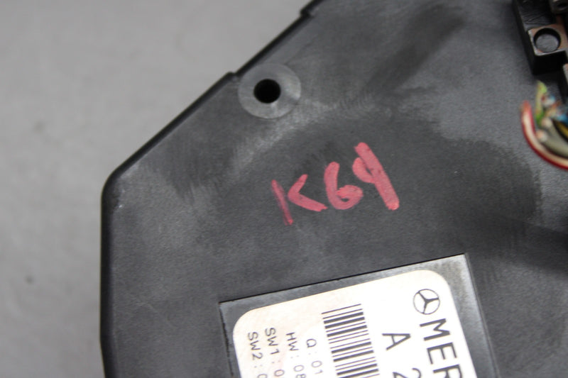 Load image into Gallery viewer, 10-20 Mercedes W204 C250 E350 SLK350 Front SAM Module Relay Fuse Box Oem
