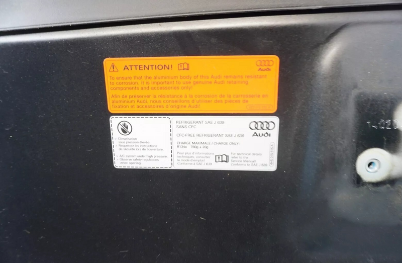 Load image into Gallery viewer, 11-14 Audi A8 Quattro Hood Bonnet Shell Cover Panel Black 4H0823029E OEM
