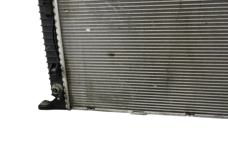 Load image into Gallery viewer, 09-18 Audi A5 A5 Quattro Front Engine Cooling Radiator 8K0121251 Oem
