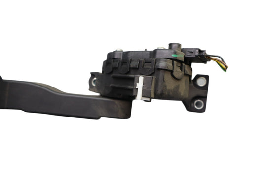11-17 Volkswagen VW Touareg Front Lower Gas Acceleration Pedal 7L0723507D Oem